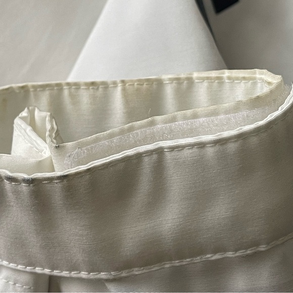 Tommy Hilfiger Winter Ski Jacket (size M) - Picture 10 of 10